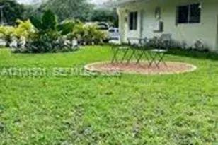 780 NE 122nd St, North Miami, FL 33161 - Photo 27