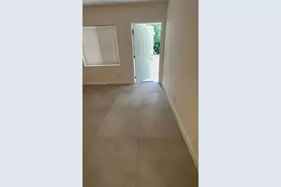 780 NE 122nd St #3, North Miami, FL 33161 - Photo 23