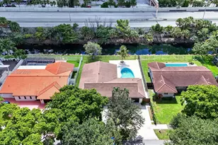 7020 Bamboo St, Miami Lakes, FL 33014 - Photo 27