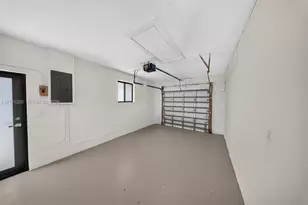 7020 Bamboo St, Miami Lakes, FL 33014 - Photo 21