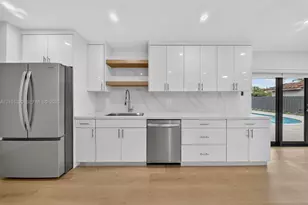 7020 Bamboo St, Miami Lakes, FL 33014 - Photo 7