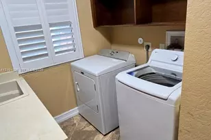 741 Tyler St, Hollywood, FL 33019 - Photo 39