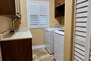 741 Tyler St, Hollywood, FL 33019 - Photo 41