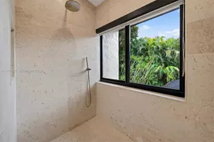 9340 NW 48th Doral Terrace, Doral, FL 33178 - Photo 23