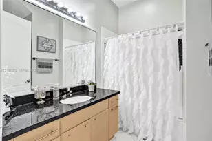 859 SW 147th Ter, Pembroke Pines, FL 33027 - Photo 15
