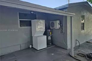 1915 NW 82nd St, Miami, FL 33147 - Photo 11