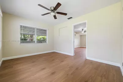 10 SW 11th St, Deerfield Beach, FL 33441 - Photo 17