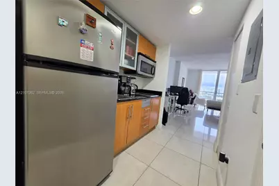 1750 N Bayshore Dr #2808, Miami, FL 33132 - Photo 11
