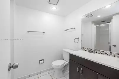 9411 Fontainebleau Blvd #213-25, Miami, FL 33172 - Photo 3