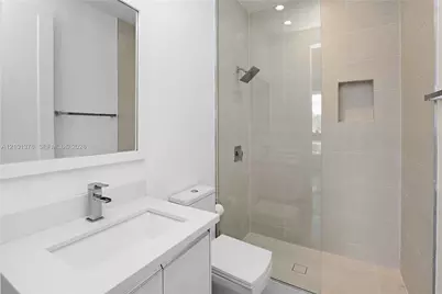 10541 NW 66th St #0, Doral, FL 33178 - Photo 29