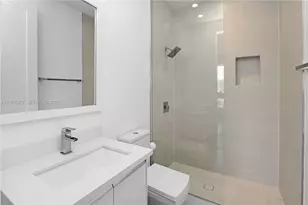 10541 NW 66th St, Doral, FL 33178 - Photo 29