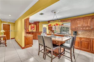 10010 NW 135th St, Hialeah Gardens, FL 33018 - Photo 47