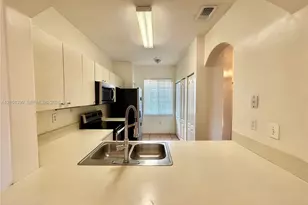 15800 SW 92nd Ave, Palmetto Bay, FL 33157 - Photo 3
