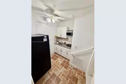 31 NW 133rd Pl #B, Miami, FL 33182 - Photo 3