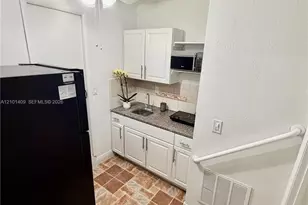 31 NW 133rd Pl, Miami, FL 33182 - Photo 3