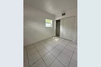 1245 W 24th St #109, Hialeah, FL 33010 - Photo 7