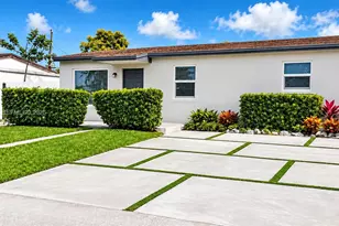 721 N 68th Terrace, Hollywood, FL 33024 - Photo 13