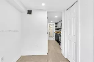 923 NW 110th St, Miami, FL 33168 - Photo 55