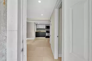 923 NW 110th St, Miami, FL 33168 - Photo 39