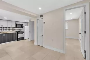 923 NW 110th St, Miami, FL 33168 - Photo 41