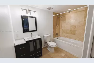 350 S Miami Ave #701, Miami, FL 33130 - Photo 7