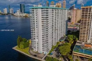 301 174th St, Sunny Isles Beach, FL 33160 - Photo 3