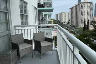 301 174th St, Sunny Isles Beach, FL 33160 - Photo 13
