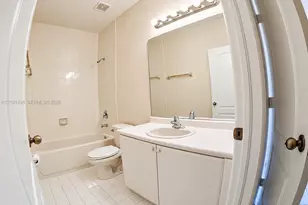 1660 SE 29th St, Homestead, FL 33035 - Photo 13