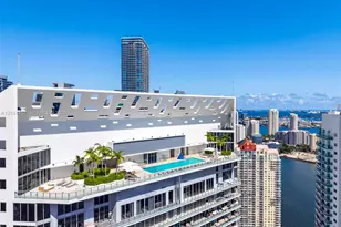 1300 Brickell Bay Dr, Miami, FL 33131 - Photo 23