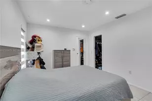 11911 NW 32nd Manor, Sunrise, FL 33323 - Photo 13