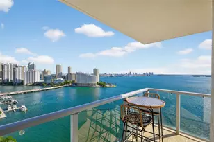 1155 Brickell Bay Dr, Miami, FL 33131 - Photo 11