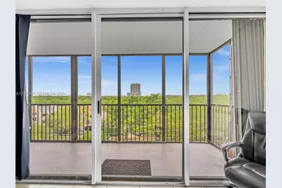 2500 NE 135th St #C502, North Miami, FL 33181 - Photo 9