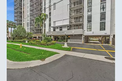 2500 NE 135th St #C502, North Miami, FL 33181 - Photo 57