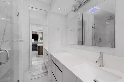 345 Ocean Dr #705, Miami Beach, FL 33139 - Photo 5