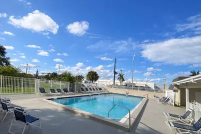 3120 W Hallandale Beach Blvd #613, Hallandale Beach, FL 33009 - Photo 13