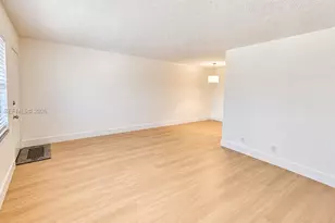 800 SW 131st Ave, Pembroke Pines, FL 33027 - Photo 5