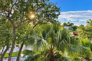 800 SW 131st Ave, Pembroke Pines, FL 33027 - Photo 1