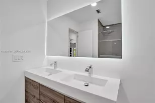 2310 NE 195th St, Miami, FL 33180 - Photo 25