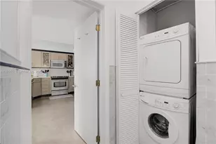 345 Ocean Dr, Miami Beach, FL 33139 - Photo 11