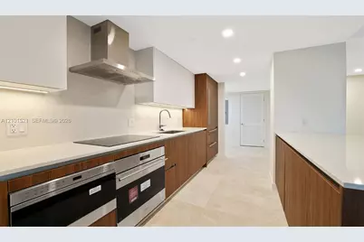 1508 Bay Rd #N0515, Miami Beach, FL 33139 - Photo 5