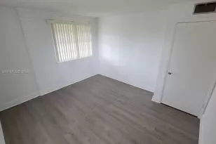 1285 SW 46th Ave, Pompano Beach, FL 33069 - Photo 9