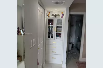 3675 N Country Club Dr #705, Aventura, FL 33180 - Photo 11