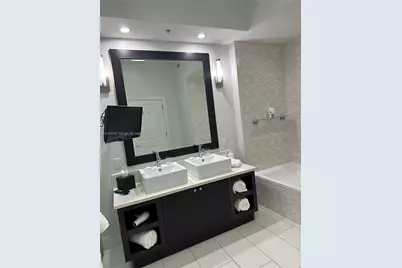 5300 NW 87th Ave #1007, Doral, FL 33178 - Photo 15