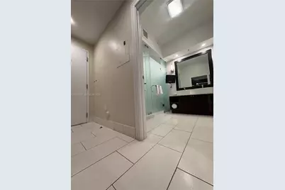 5300 NW 87th Ave #1007, Doral, FL 33178 - Photo 35