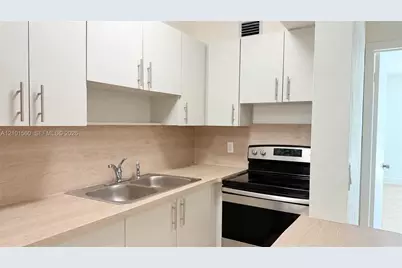 1777 Venice Ln #132, North Miami, FL 33181 - Photo 13
