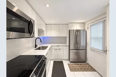3101 N Country Club Dr #307, Aventura, FL 33180 - Photo 9