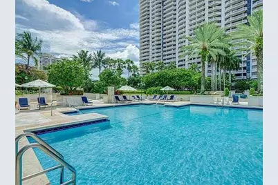 2000 Island Blvd #204, Aventura, FL 33160 - Photo 45