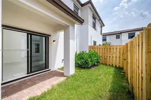 252 SW 159th Way, Pembroke Pines, FL 33027 - Photo 7