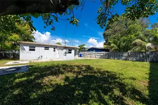 2340 NE 3rd Ave, Pompano Beach, FL 33060 - Photo 15