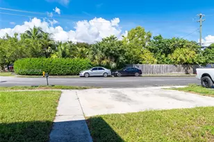 2340 NE 3rd Ave, Pompano Beach, FL 33060 - Photo 17